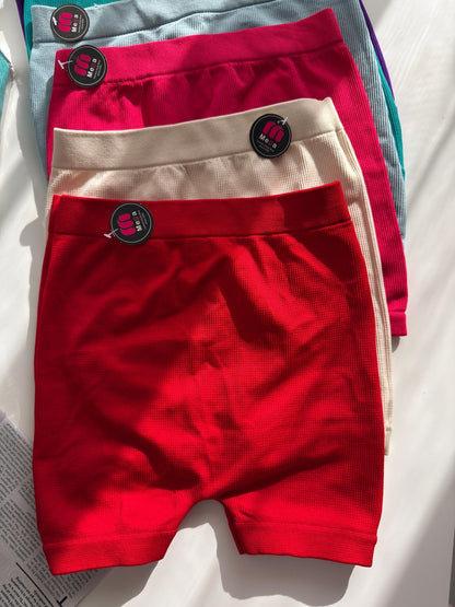 باكدج الشورت السيمليس